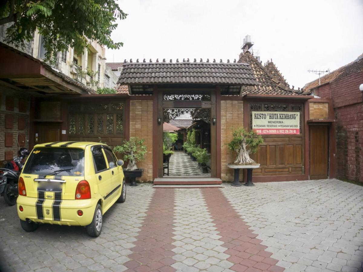 Reddoorz Syariah @ Lempuyangan Hotell Yogyakarta Eksteriør bilde